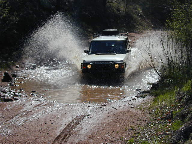 27-RANGE_ROVER-005-splash