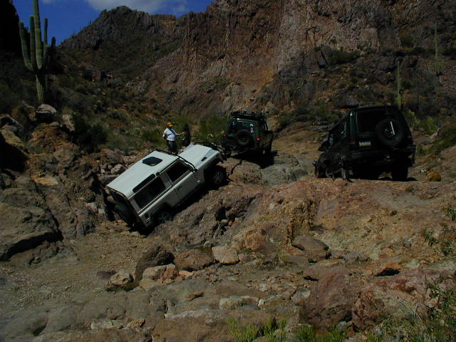 33-LEO_MARTINEZ-D90-verticalclimb-13-passenger_side_from_afar