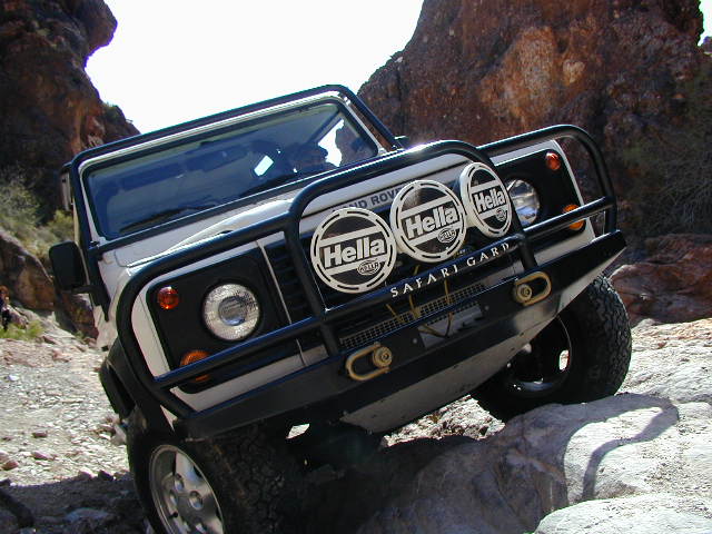 39-LEO_MARTINEZ-D90-front-tilted2