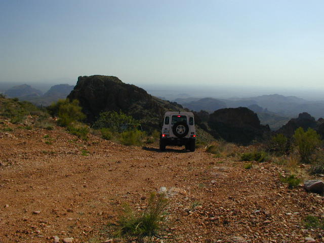60-LEO_MARTINEZ-D90-at_the_top-brakes_on