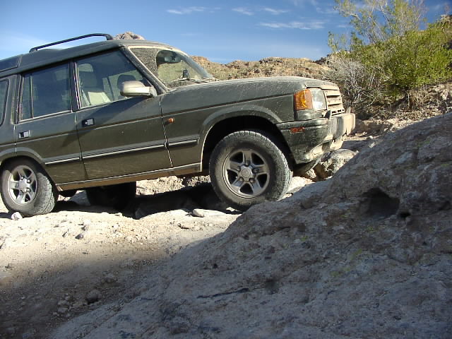 17-IAN_GREGORY-004-climbing_rock