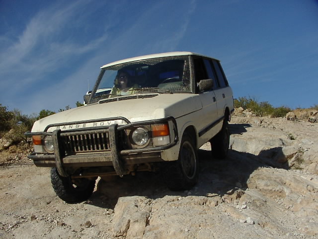 29-RANGE_ROVER-009-decending_hill