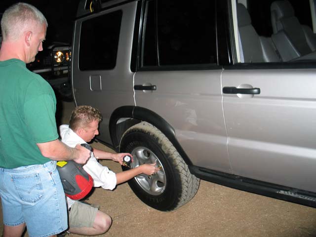 John Pearson airing down his Disco 2.