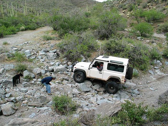 Mike talks lwo through a tough spot