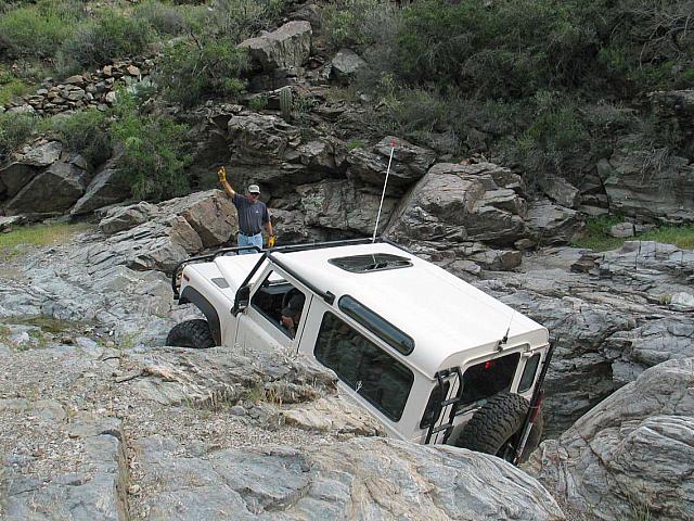 Mike talks Leo over more rocks