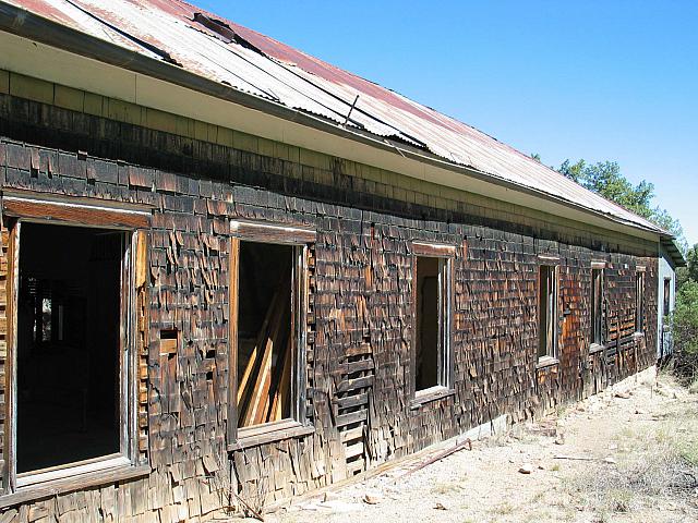 Exterior of the hotel in Duquesne