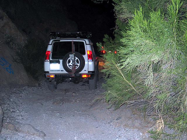 A nice Disco II makes its way through box canyon