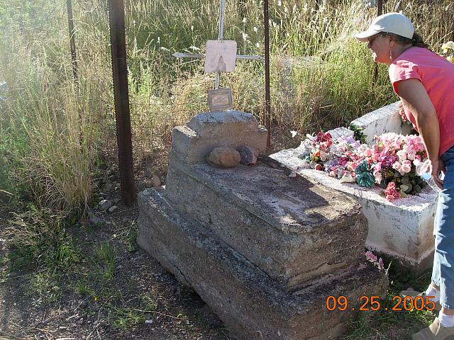 Harshaw cemetery - children's area