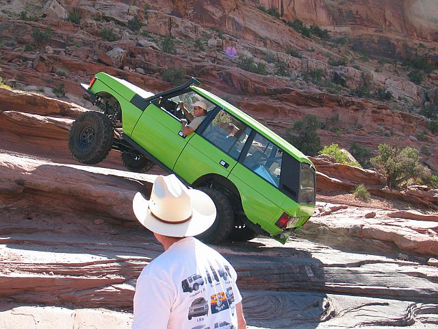 Dan's Range Rover does the Z-Turn