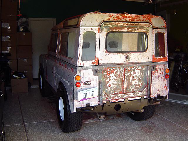 You can see the clamshell isn't original.  S/B a 1pc door.