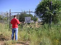 Abandoned border crossing at Lochiel.